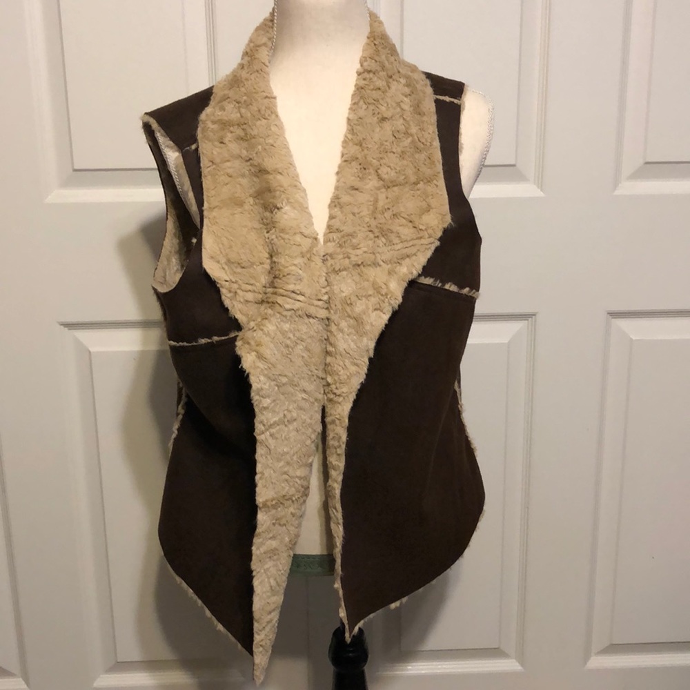 NWOT brown on tan faux fur/faux suede vest